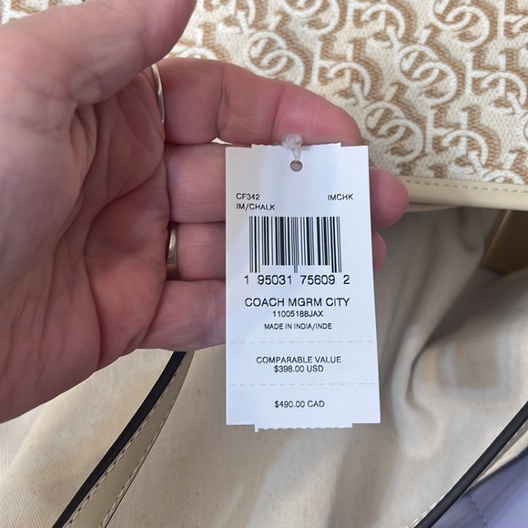 🛍️🆕Nwt Coach all’s around tote 🆕🛍️🛍️ Im at the Lowest on this - Picture 16 of 17